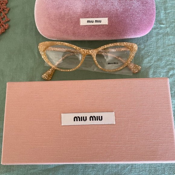 Miu Miu eyeglasses - Picture 7 of 9